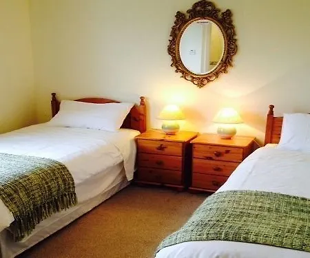 Bed & Breakfast Rockfield 2*