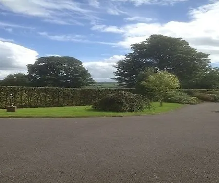 Rockfield Bed & Breakfast 2*